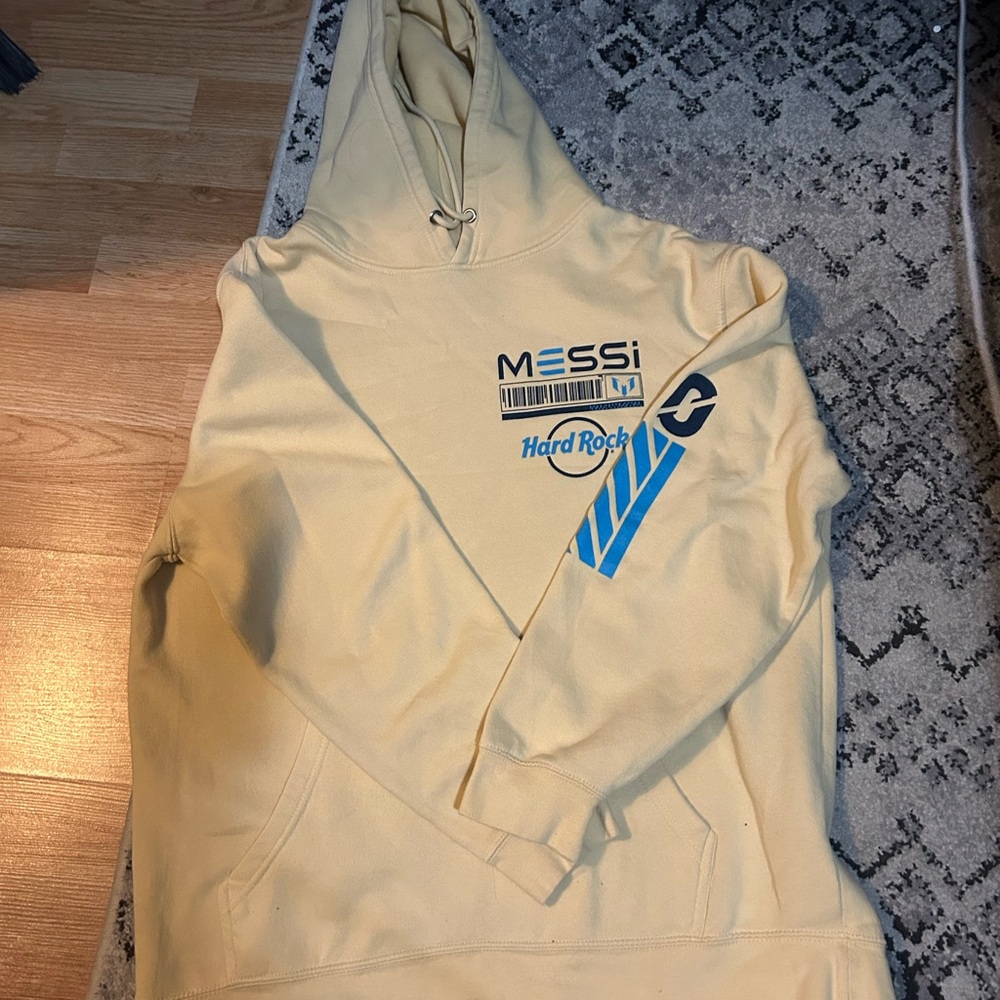 Light yellow Hard Rock Cafe Hoodie